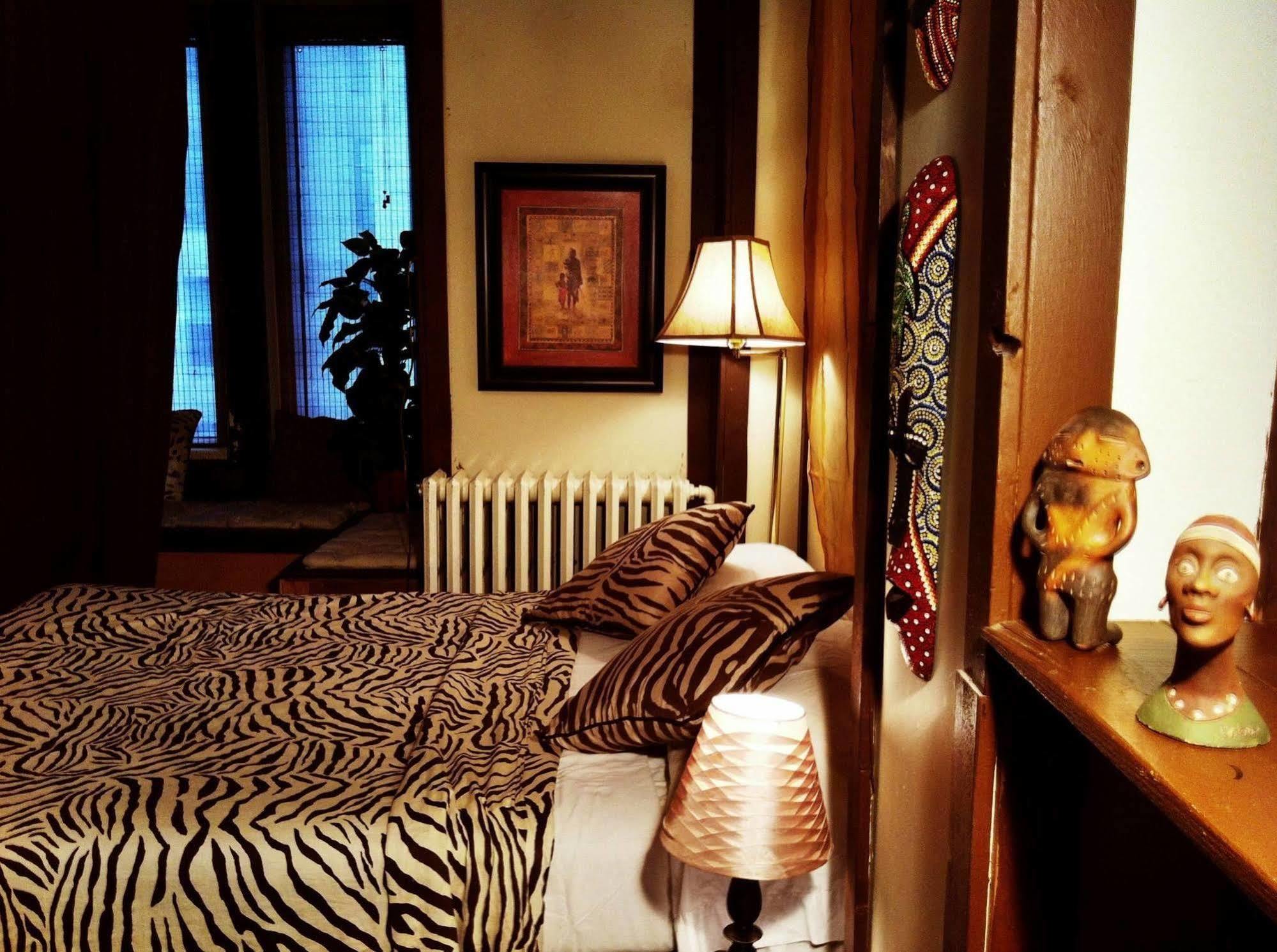 Celebrities Hotel Montréal Dış mekan fotoğraf
